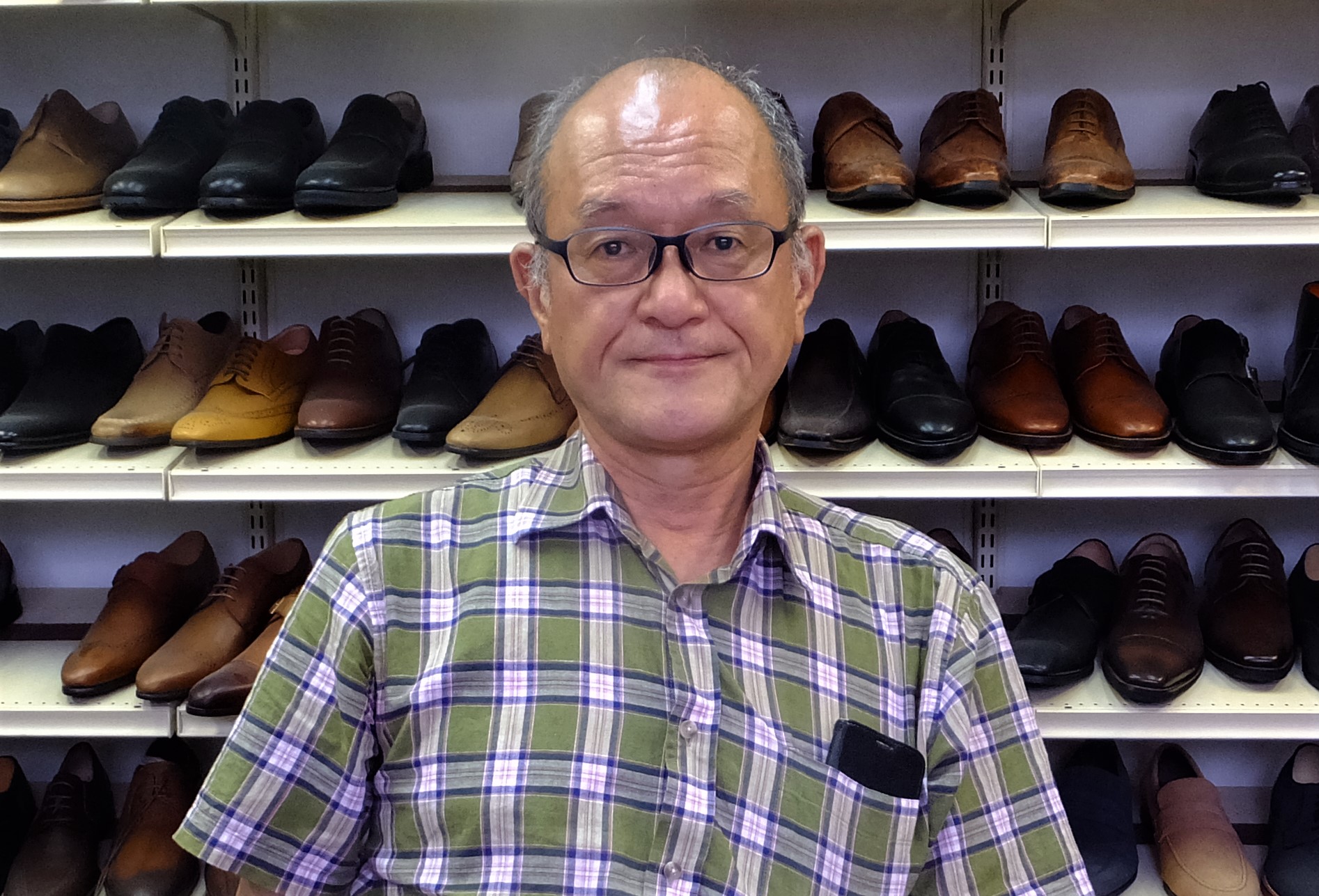 靴メーカーなのに作った靴が流通していない「コージ製靴」――お客さんと 