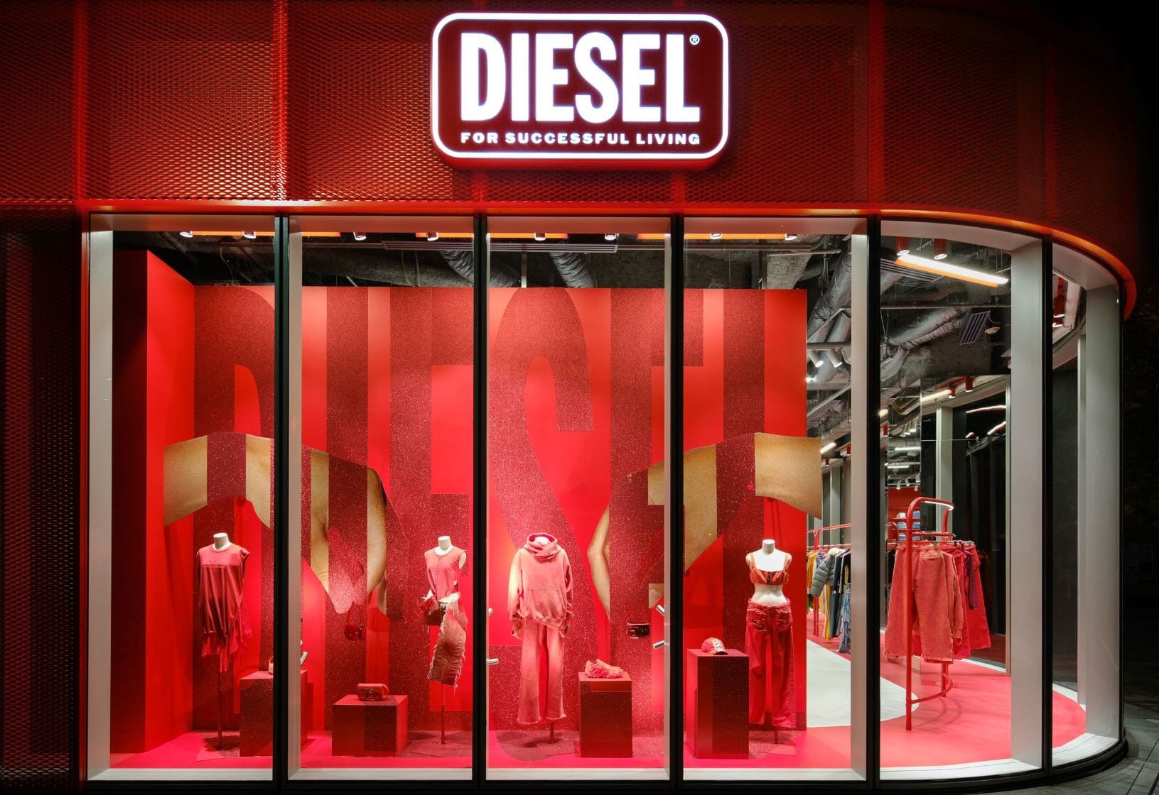 ディーゼルジャパン 旗艦店 Diesel Ginza ディーゼル ギンザ を銀座マロニエゲート1にオープン シューズポストオンライン シューズ専門の総合情報サイト