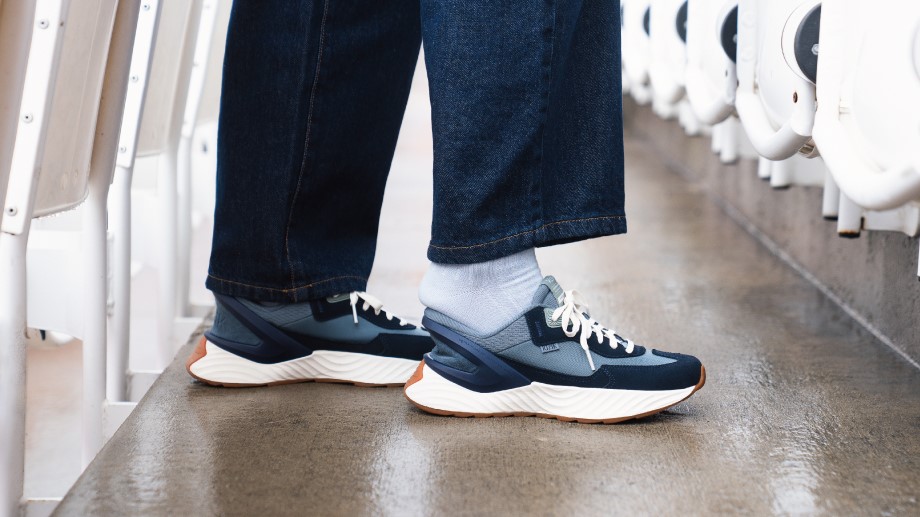 丸紅コンシューマーブランズ、米国発ハンズフリーシューズブランド